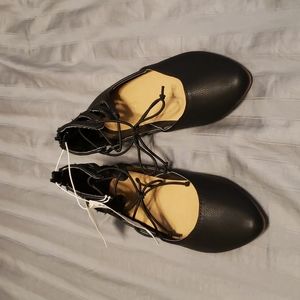 NWT toddler girl dress shoes with zipper back